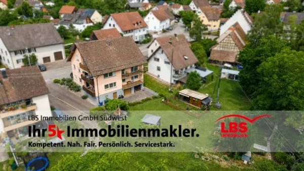 Immobilie in Tengen - Ein Haus. Zwei Wohnungen. Tausend Möglichkeiten. - Bild 0
