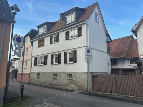 Immobilie in Neu-Anspach - **Fachwerkhaus mit Scheune – ideal für Handwerker & Sammler** - Bild 0