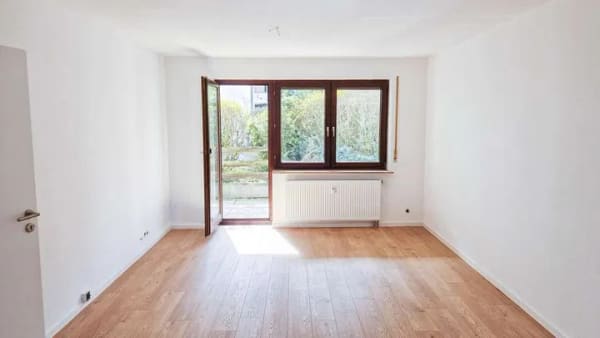 Immobilie in Korb - Renovierte 2-Zimmer-Wohnung in Korb mit Garagenstellplatz & Terrasse - Bild 0