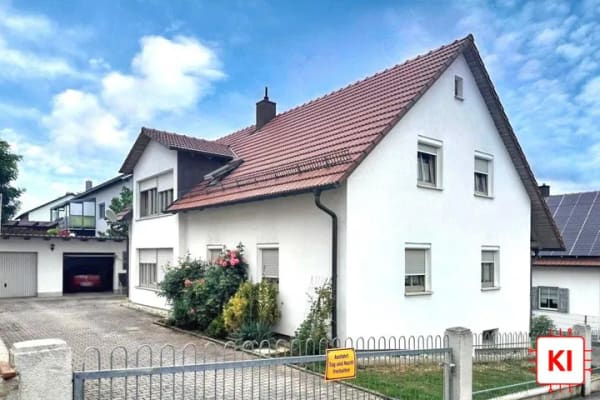 Immobilie in Ergoldsbach - Gepflegte Kapitalanlage mit zwei Wohneinheiten - Bild 0