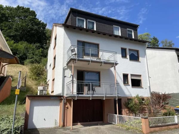 Immobilie in Remagen - Interessante Immobilie/3-Familienhaus in guter Wohnlage - Bild 1