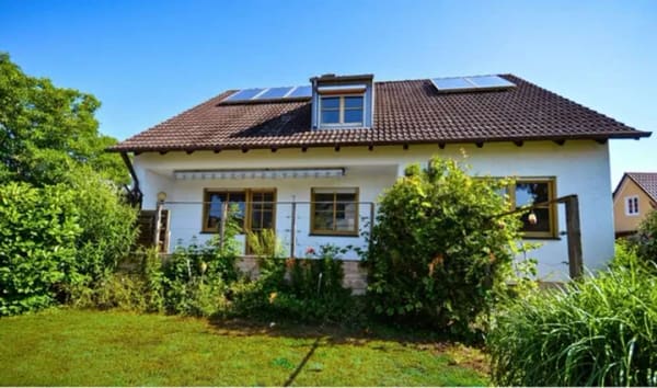 Immobilie in Sulzemoos - exklusives 2-Familienhaus in ruhiger Lage von Wiedenzhausen, perfekt als Mehrgenationenhaus geeignet - Bild 0