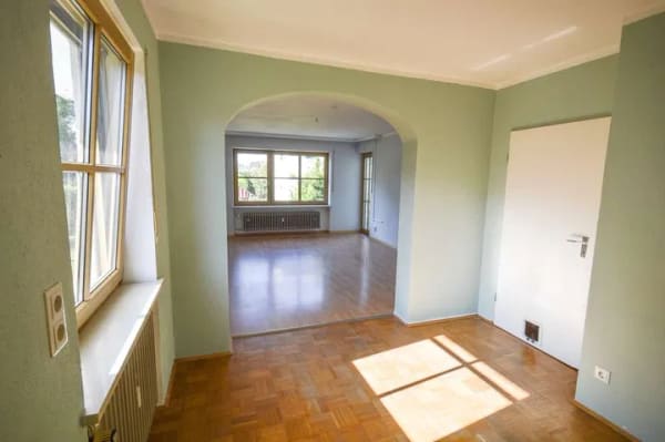Immobilie in Sulzemoos - exklusives 2-Familienhaus in ruhiger Lage von Wiedenzhausen, perfekt als Mehrgenationenhaus geeignet - Bild 1
