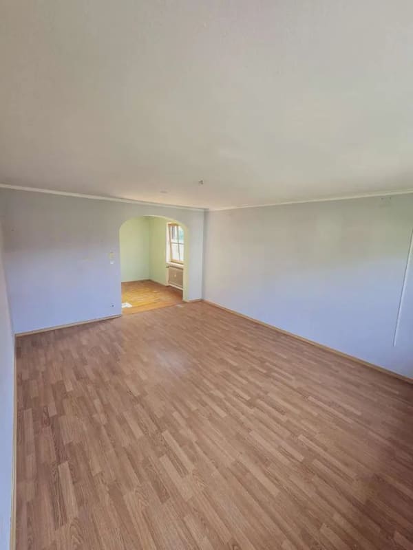 Immobilie in Sulzemoos - exklusives 2-Familienhaus in ruhiger Lage von Wiedenzhausen, perfekt als Mehrgenationenhaus geeignet - Bild 2