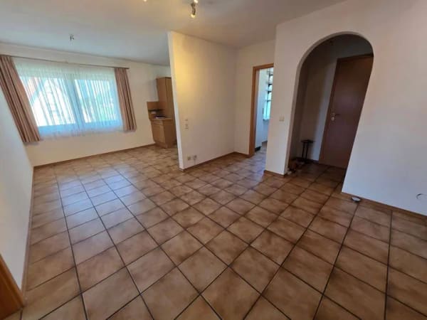 Immobilie in Schwarzenbruck - Große Familienwohnung mit 4,5 Zimmern, Garage, Gartenanteil, Balkon, EBK, etc. - Bild 4