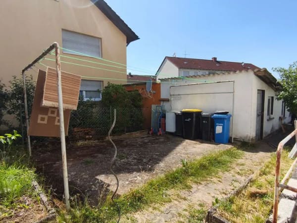 Immobilie in Külsheim - Charmantes Zweifamilienhaus mit großem Grundstück und viel Potenzial in Külsheim - Bild 3