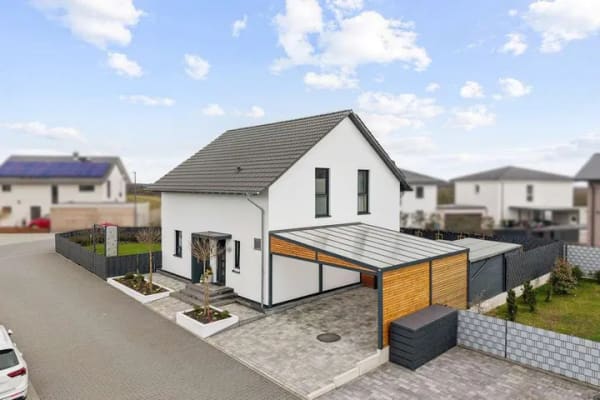 Immobilie in Merenberg - Neues Einfamilienhaus mit Pool im Merenberger Neubaugebiet, 140m² - ohne Makler - Bild 0