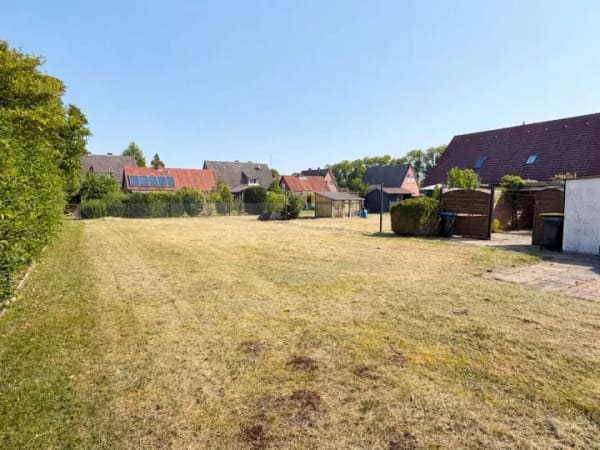 Immobilie in Hohnstorf (Elbe) - Einfamilienhaus mit Charakter und großem Garten - Bild 2