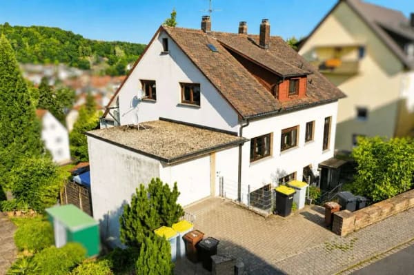 Immobilie in Bad Orb - Vollvermietete Kapitalanlage in Bad Orb – solides MFH mit vier attraktiven Wohneinheiten - Bild 1
