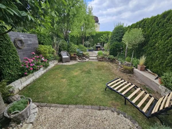 Immobilie in Untergruppenbach - Haus in Feldrandlage mit herrlichem Garten - Bild 1