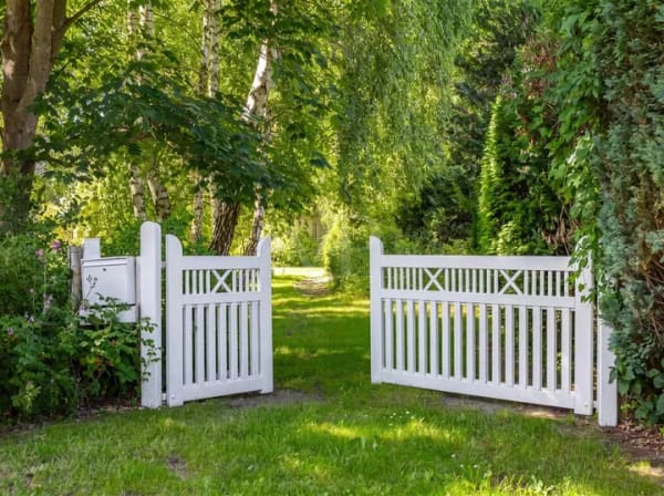 Immobilie in Zingst - Skandinavienflair I Einladendes Einfamilienhaus mit Kamin, Wintergarten und großem Gartenidyll - Bild 2