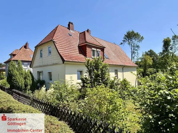 Immobilie in Ebergötzen - Freistehendes Einfamilienhaus mit großem Grundstück in Ebergötzen - Bild 0
