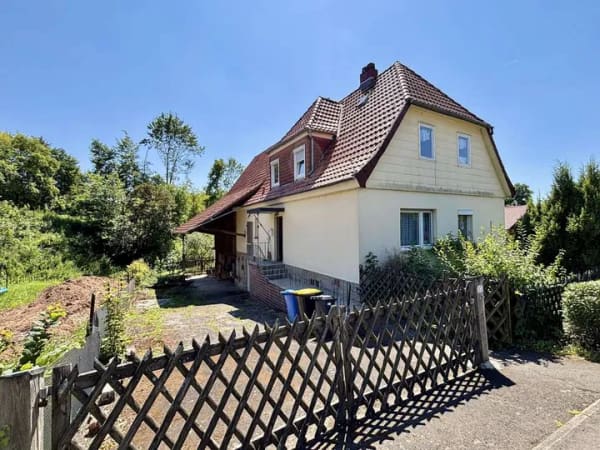 Immobilie in Ebergötzen - Freistehendes Einfamilienhaus mit großem Grundstück in Ebergötzen - Bild 2