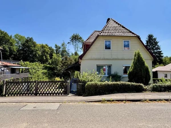 Immobilie in Ebergötzen - Freistehendes Einfamilienhaus mit großem Grundstück in Ebergötzen - Bild 3