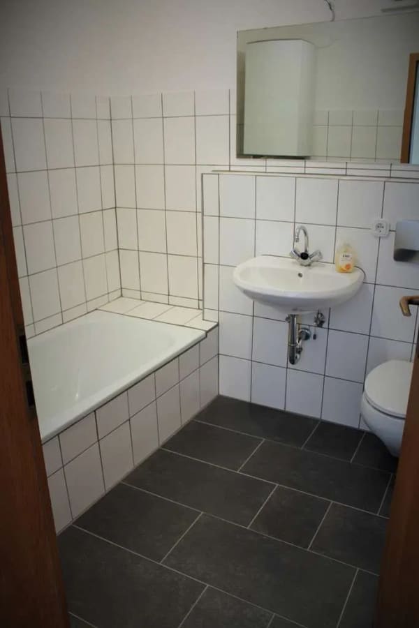Immobilie in Thannhausen - Gemütliche 1-Zimmer-Wohnung mit Terrasse und Gartennutzung in ruhiger Lage von Thannhausen - Bild 2