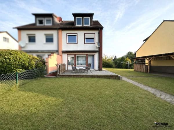 Immobilie in Ahorn - Doppelhaushälfte mit ca. 126 m² Wohnfläche und individuellem Gestaltungspotenzial - Bild 0