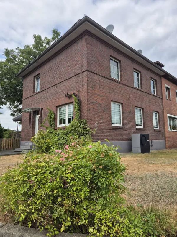 Immobilie in Wassenberg - Ein-/Zweifamilienhaus mit vielseitigen Nutzungsmöglichkeiten! - Bild 0