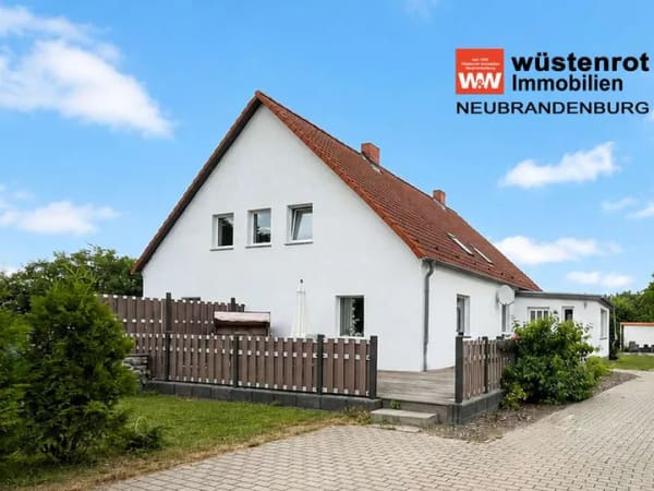 Immobilie in Greifswald - TOPZUSTAND: GROSSES EINFAMILIENHAUS MIT EINBAUKÜCHE + KAMINOFEN + WOHLFÜHLBAD + POOL + GARAGE - Bild 0