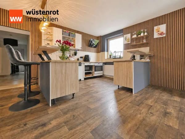 Immobilie in Greifswald - TOPZUSTAND: GROSSES EINFAMILIENHAUS MIT EINBAUKÜCHE + KAMINOFEN + WOHLFÜHLBAD + POOL + GARAGE - Bild 4