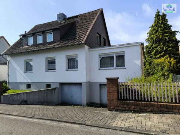 Immobilie in Remlingen-Semmenstedt - Einfamilienhaus mit großem Garten in Remlingen - Bild 0
