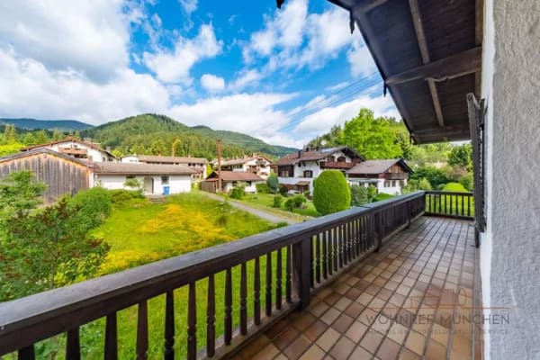 Immobilie in Bad Wiessee - DHH mit großem Garten und viel Potenzial in guter Lage von Bad Wiessee - Bild 0