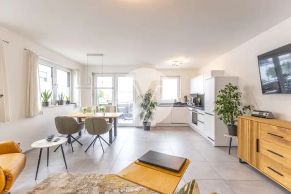Immobilie in Föhren - Attraktive Neubauwohnung // 3 Zimmer, EBK, Balkon, Tiefgarage und Außenstellplatz - Bild 0