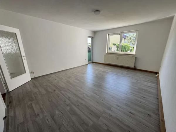 Immobilie in Neuburg an der Donau - Zukunftsorientiert investieren: Hochparterre-Wohnung mit Balkon - Bild 3