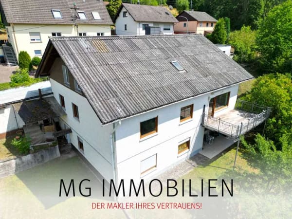 Immobilie in Herschweiler-Pettersheim - Großzügiges Einfamilienhaus mit vermieteter Einliegerwohnung, Doppelgarage und idyllischem Garten - Bild 0