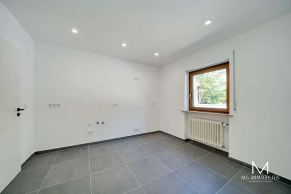 Immobilie in Herschweiler-Pettersheim - Großzügiges Einfamilienhaus mit vermieteter Einliegerwohnung, Doppelgarage und idyllischem Garten - Bild 4