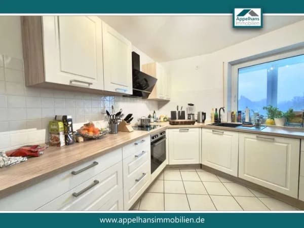 Immobilie in Bielefeld - Freigestellte Eigentumswohnung mit Balkon und Tiefgarage in Bielefeld! - Bild 0