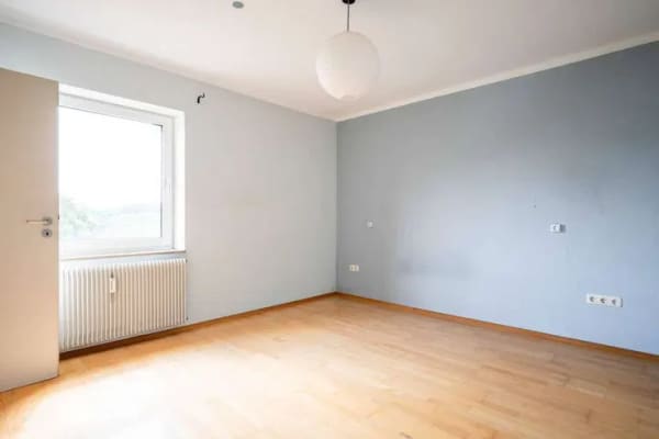 Immobilie in Oerlinghausen - KEINE KÄUERPROVISION Zwei ETWS in solidem Dreifamilienhaus direkt auf dem Oerlinghauser Tönsberg - Bild 4