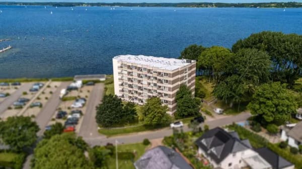 Immobilie in Glücksburg - Kompakte Eigentumswohnung in erster Reihe zur Förde! - Bild 1