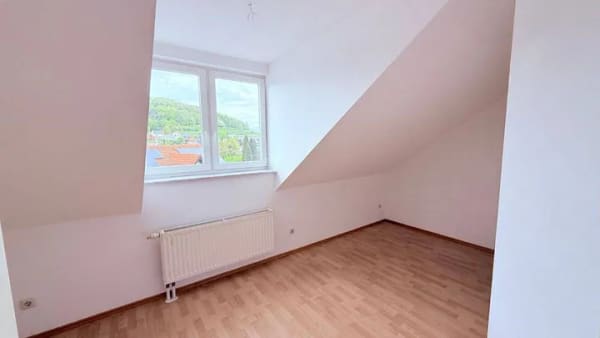 Immobilie in Petersberg - 3-Zimmer-Attika-Wohnung mit Balkon in Petersberg, Geisaer Weg - Bild 4