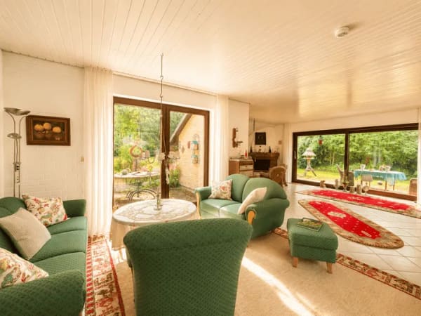 Immobilie in Hude (Oldenburg) - Großes Einfamilienhaus mit Ausbaureserve in grüner Lage - Bild 4