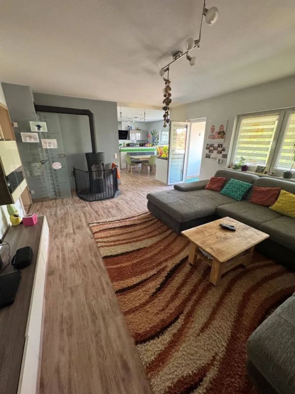 Immobilie in Niedereschach - Mehrfamilienhaus mit 3 Wohneinheiten auf 2.052 m² Grundstück – großes Entwicklungspotenzial in Niedereschach - Bild 4