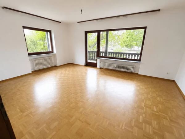 Immobilie in Bad Emstal - Mehrgenerationenhaus mit drei Wohneinheiten und potenziellem Baugrundstück in Bad Emstal - Bild 4