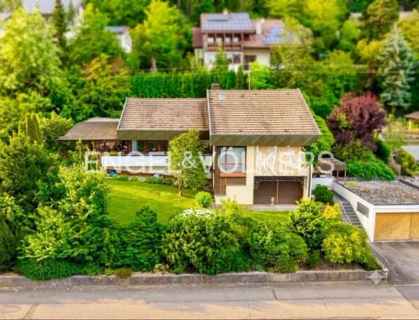 Immobilie in Epfendorf - Besonderes Wohnhaus mit großzügigem Grundstück und viel Potenzial - Bild 0