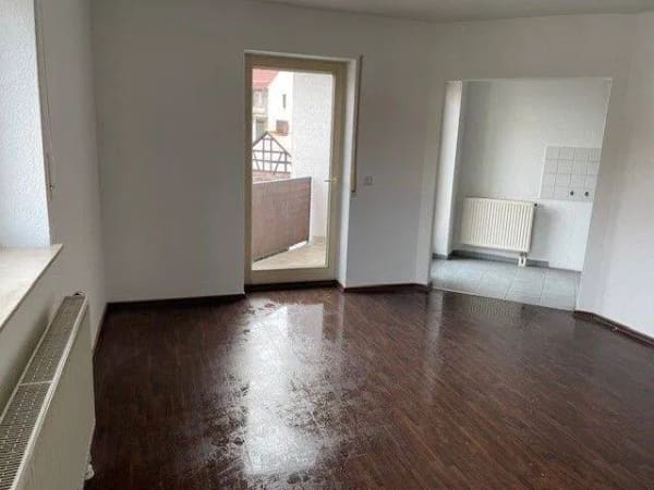 Immobilie in Dermbach - Schöne-großzügige 3-Zimmer-Wohnung mit Balkon im Herzen von Dermbach zu verkaufen - Bild 3