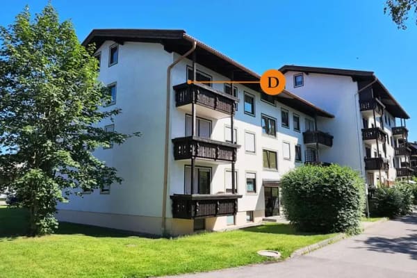 Immobilie in Miesbach - Vermietete Maisonette mit zwei Balkonen & Stellplätzen - Bild 0