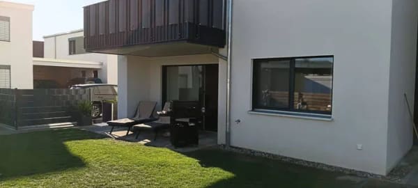 Immobilie in Grafenrheinfeld - Sehr attraktive Neubau-ETW mit Terrasse, Garten ( ca. 142 m²) und Kaufoption für Garage und Stellplatz in Grafenrheinfeld - Bild 1