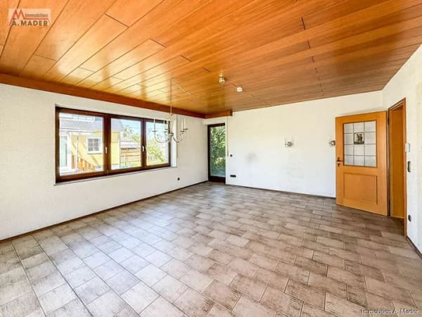 Immobilie in Donauwörth - Freistehendes Einfamilienhaus mit Einliegerwohnung in DON- Nordheim - Bild 2
