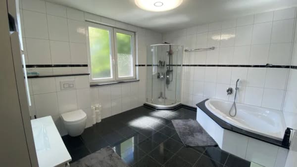 Immobilie in Schwaigern - Großzügig Wohnen mit Einzelgarage und Garten - Bild 4