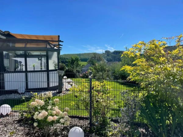 Immobilie in Olzheim - IHR WOHNGLÜCK NAHE A1 *EFH * Bungalow * saniert und einzugsfertig *Ferienhaus * Wochenendhaus *Wintergarten * Gartenparadies * barrierefrei * Nahe A60 - Bild 3