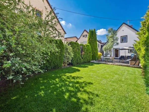 Immobilie in Gundelsheim - KLEIN ABER FEIN - Einfamilienhaus voller Charme in Tiefenbach mit Garten und Schuppen - Bild 2