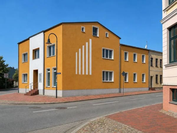Immobilie in Schwaan - Lukratives Mehrfamilienhaus bei Rostock - Bild 1