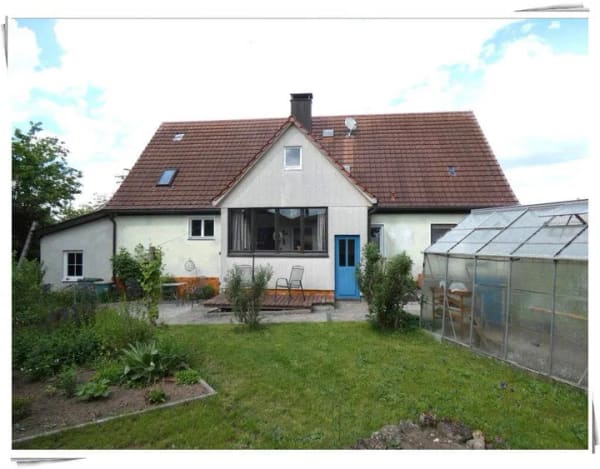 Immobilie in Weiltingen - Wohnen mit Freiraum - Charmantes Landhaus mit großem Garten, Werkstatt und Ausbaupotenzial - Bild 2