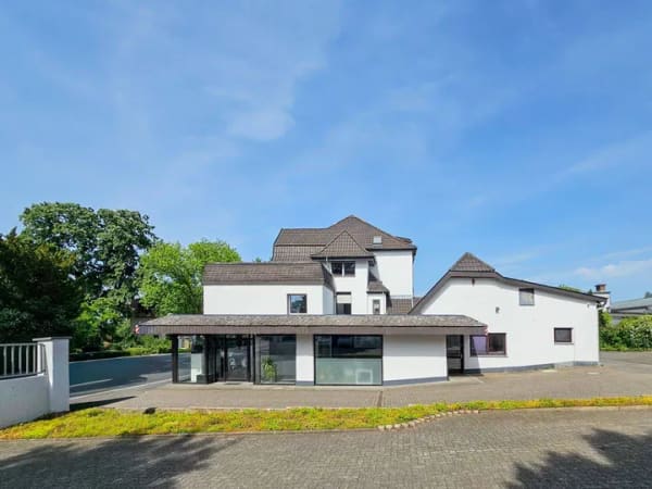 Immobilie in Königswinter - Attraktives und renoviertes Anlageobjekt! 6 Einheiten, stabiler Ertrag, Brutto-Rendite 5,30%! - Bild 1