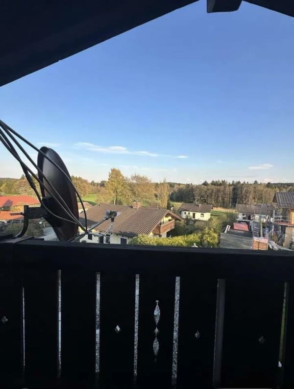 Immobilie in Schnaitsee - Einfamilienhaus/Ferienhaus mit großem Grundstück - Bild 1