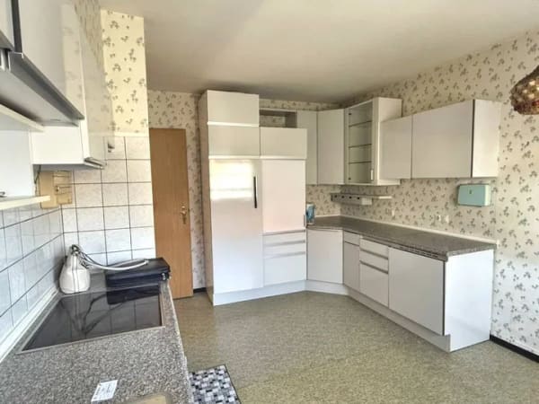 Immobilie in Stetten am kalten Markt - Gepflegtes Ein- bis Zweifamilienhaus mit Gartenhaus und Garage - perfekt für Familien - Bild 2