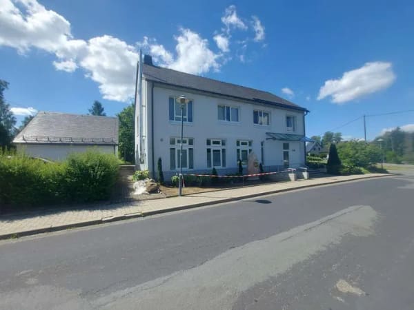 Immobilie in Muldenhammer - Wohnen & Vermieten – Gepflegtes 4-Einheiten-Haus mit Ferienwohnung, Doppelgarage und großem Garten - Bild 0